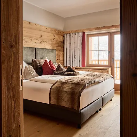 & Montana Otel 4*