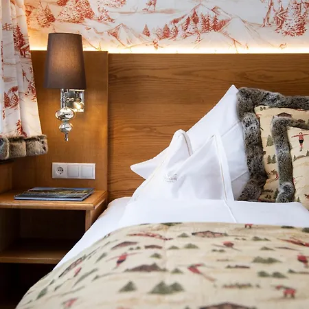 & Montana Otel 4*
